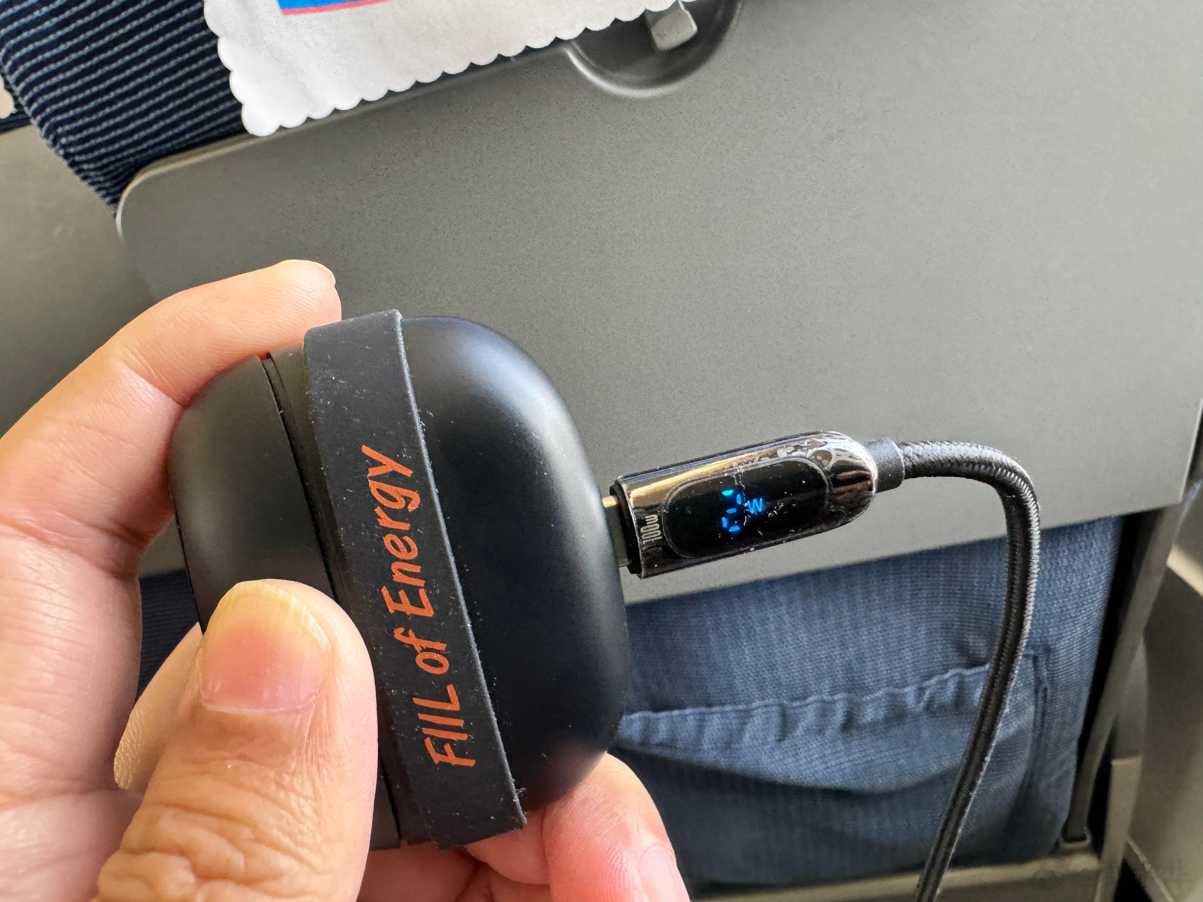 刚才给蓝牙充电，发现功率只有2W，这正常么？ ​​​