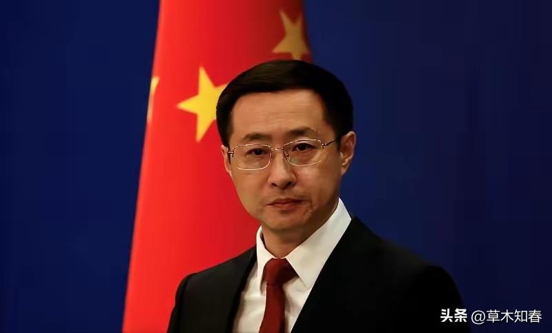 中国外交部明确表示
6月10日，针对日本通过修改三份安保文件为增加军费铺路，中国