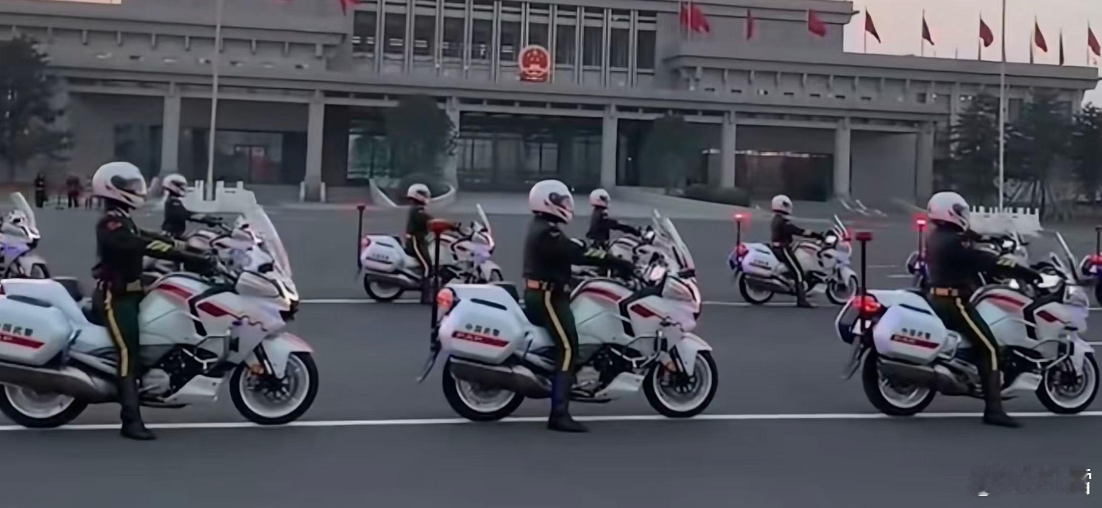 2025年11月12日，红旗金葵花品牌旗下「国礼」车型作为国宾接待用车，在北京圆