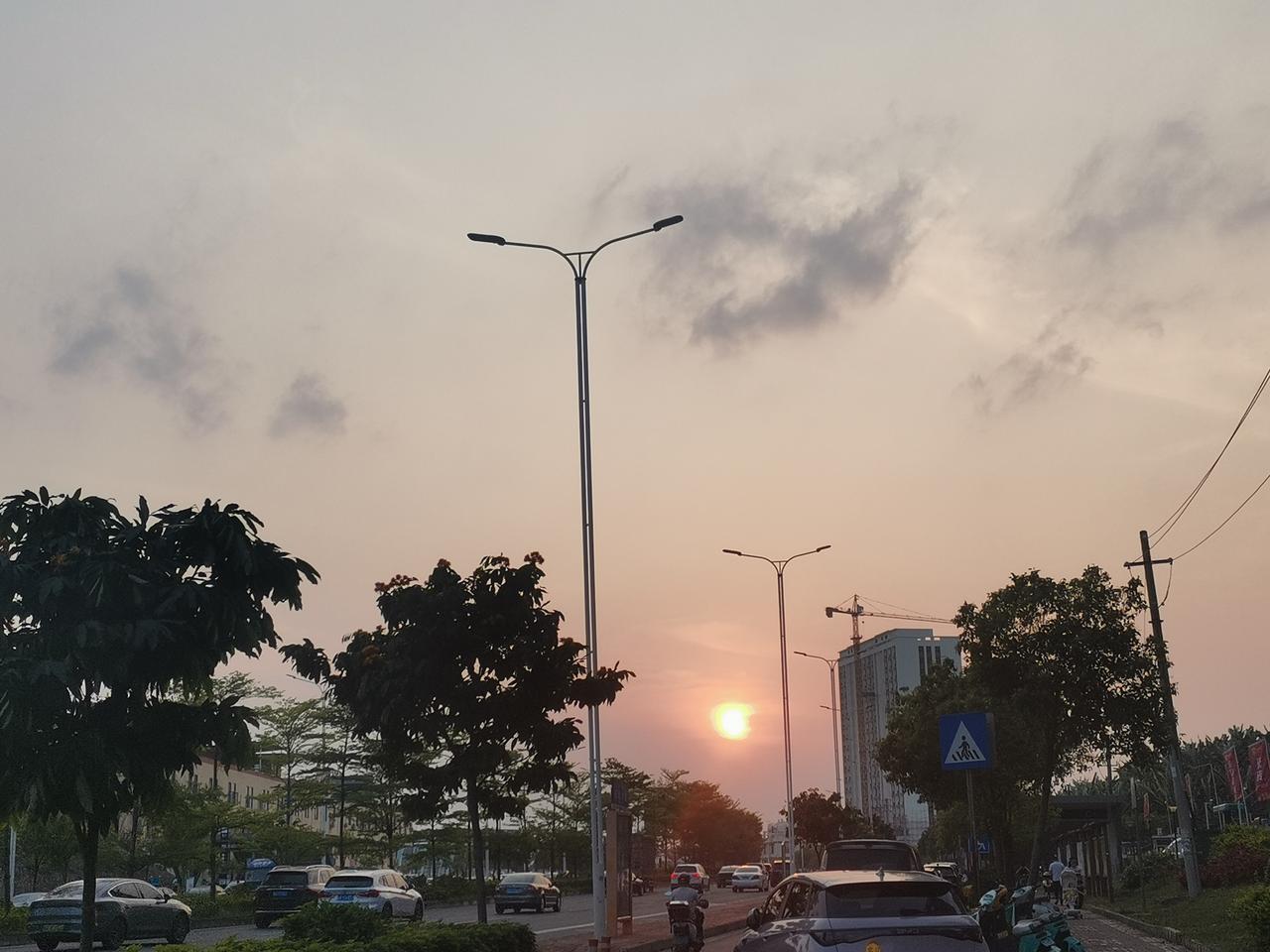 破防了！3岁孙女第一次见到“29岁”爷爷，看完瞬间泪目！

家人们，这段视频太好