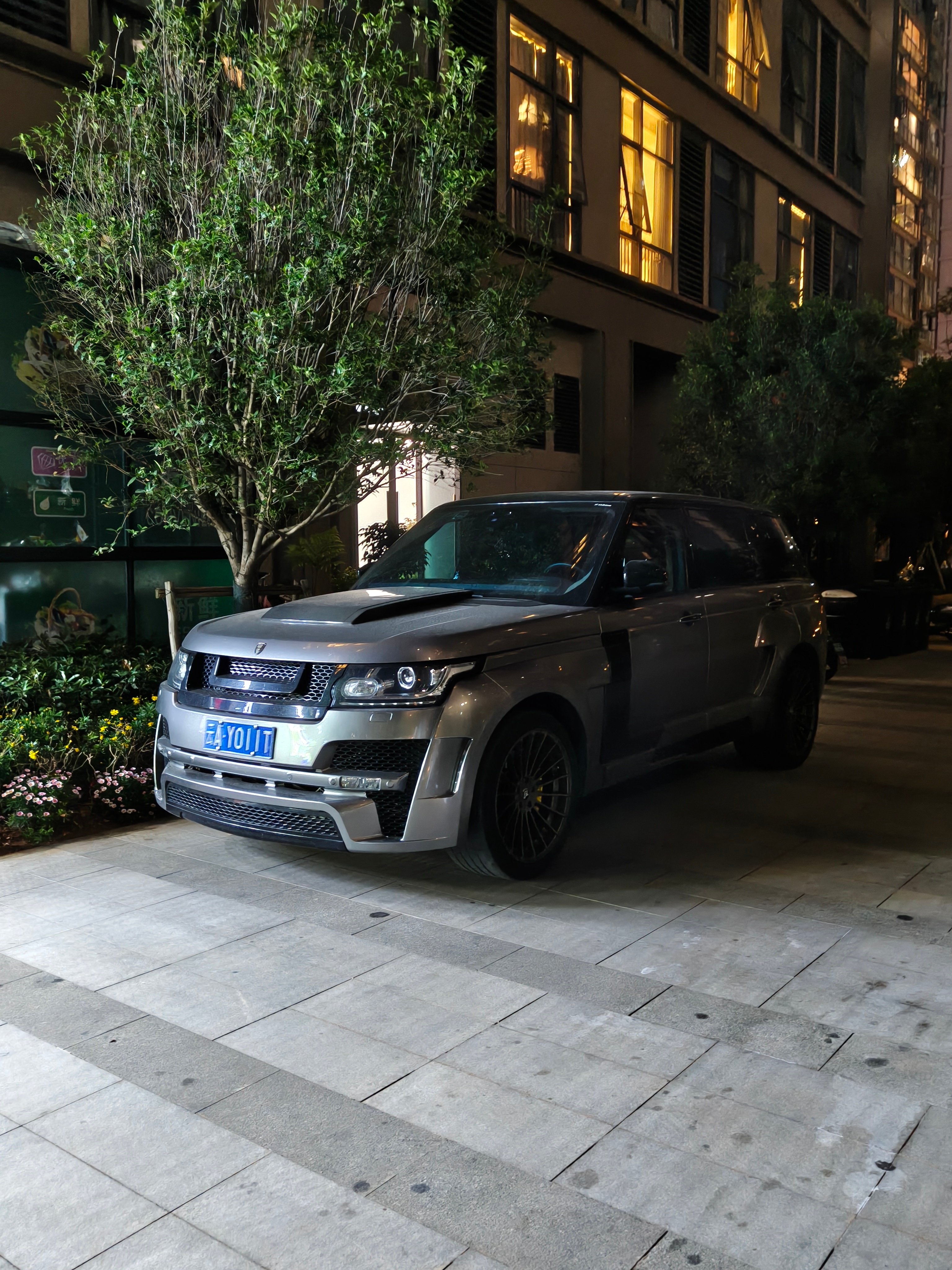 图1这个审美太牛逼了……图3至图9设计都很不错啊，老无限QX4现在好难见到了[赞