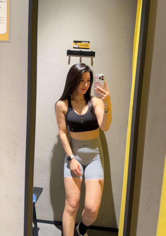 不自律女生的一天｜难道你的小腹很平坦？