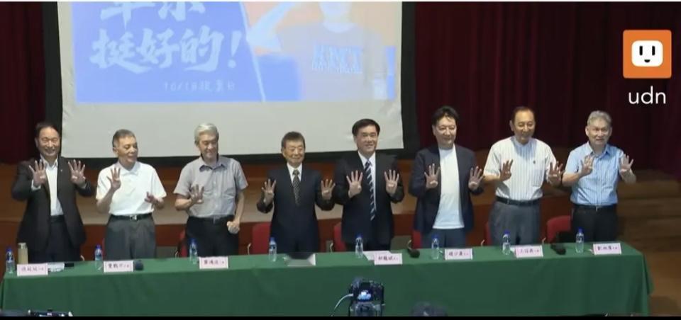 郝龙斌拉着退将喊建“黄复兴智库”！军系的票，光靠画饼能拿到吗？

郝龙斌在军系活