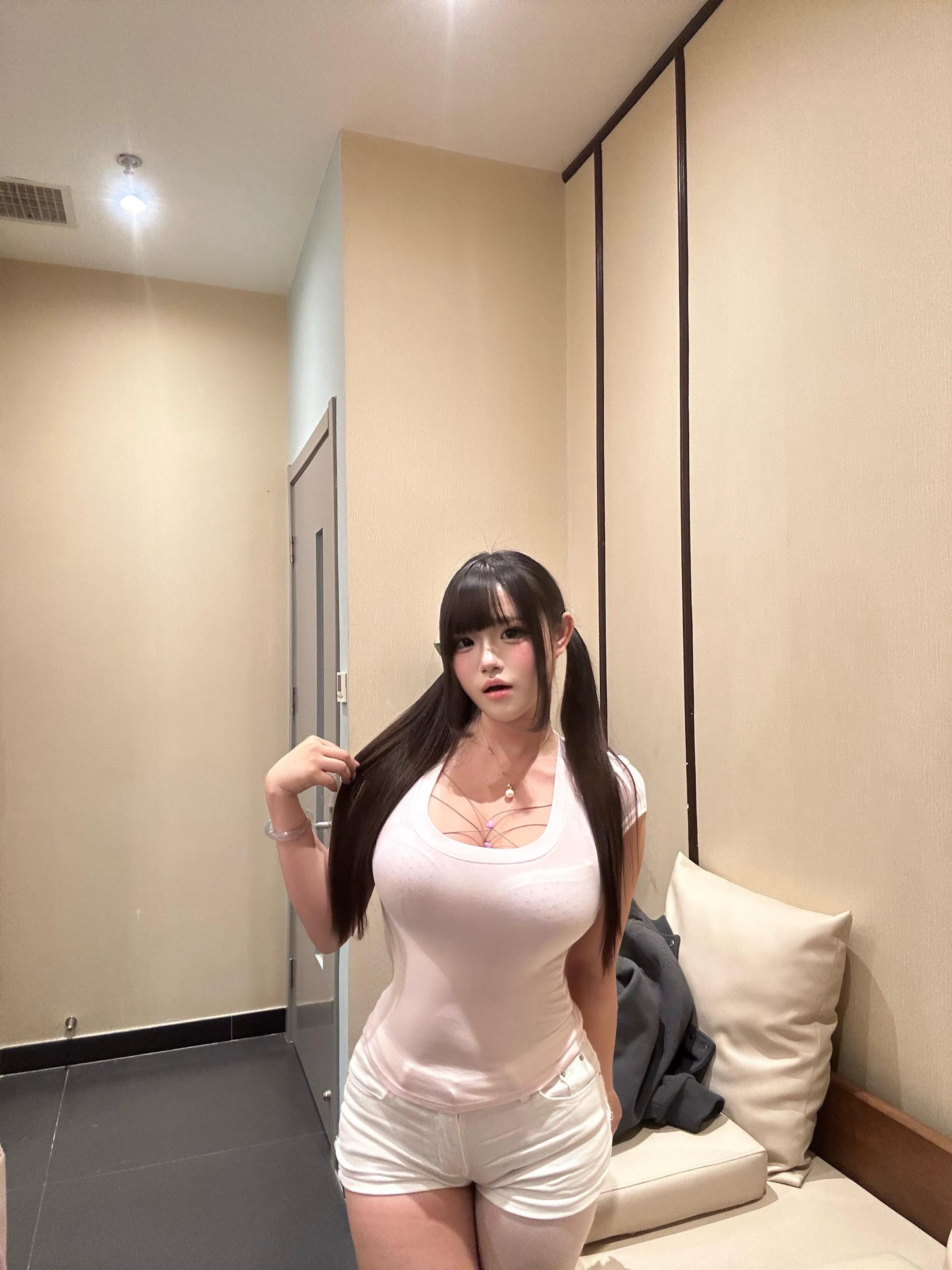 就让爱我的人恨我，信任我的人误解我，如果命运非要给我制造误会，那就请帮...