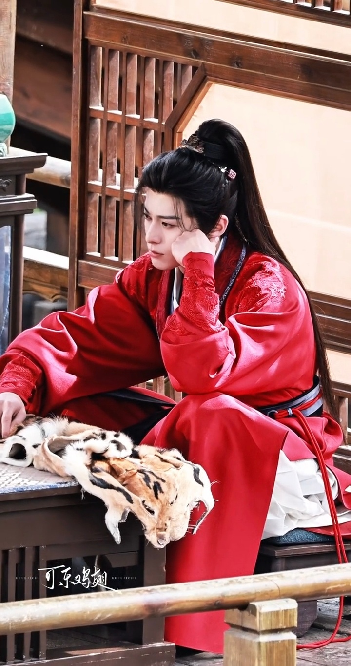 红衣少年郎谢景行！王鹤棣将门独后红衣少年郎