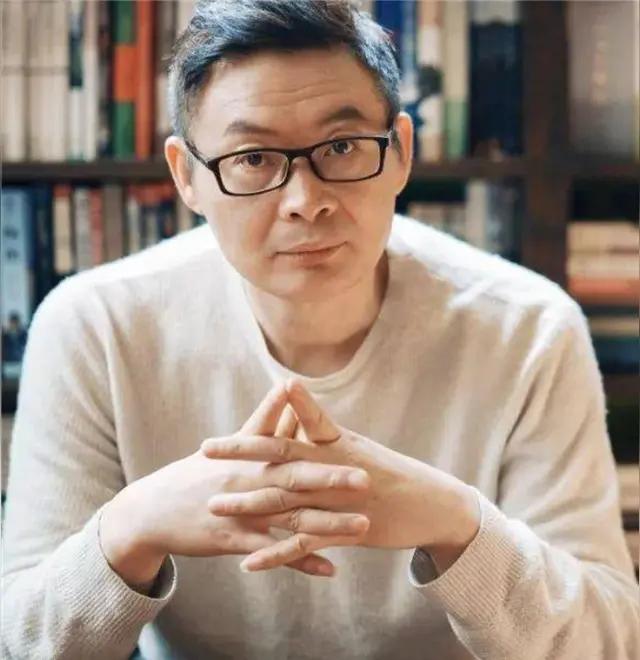 麦家一段醍醐灌顶的话：“人一旦活明白，就只在乎三件事：身体别垮；兜里别空；心里别
