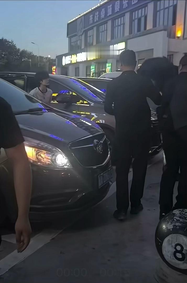 老大路人视角下也好帅啊… 苏新皓