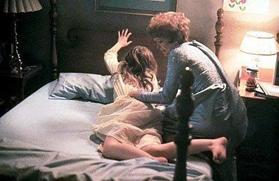 母亲为女儿“驱魔”致其死亡。
2024年12月4日凌晨，深圳龙华区一名女子声称被