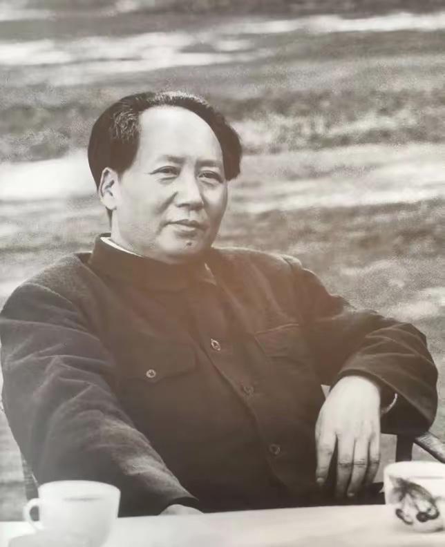 1949年最危险的，不是炮弹。是所有人都觉得“划江而治”很合理——苏联觉得合理，
