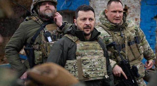 仗打了1000多天，美国终于发现不对劲：原来中国三年前就选对了，一场本以为会速战