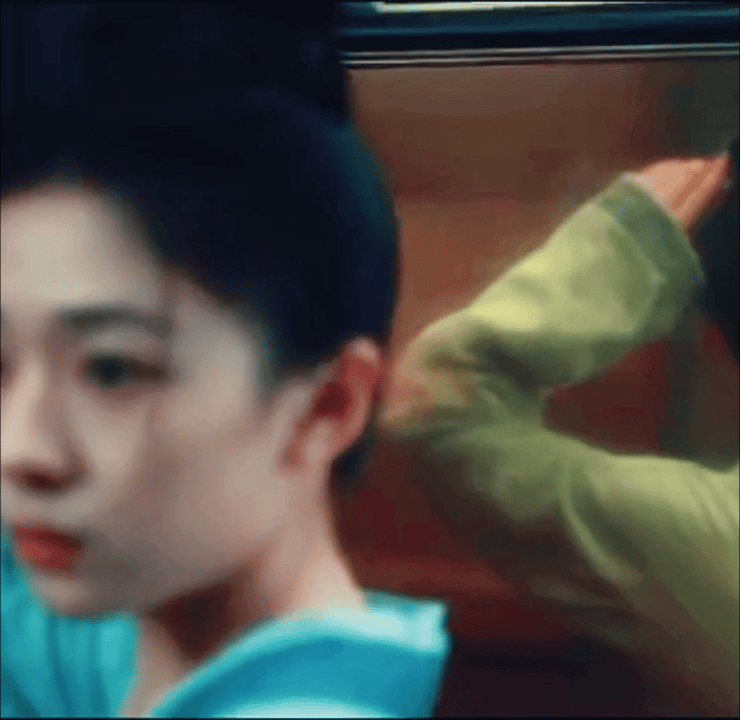 《清明上河图密码》中有好多漂亮妹妹，她们各具风姿，或温婉，或俏皮，或聪慧，每一个