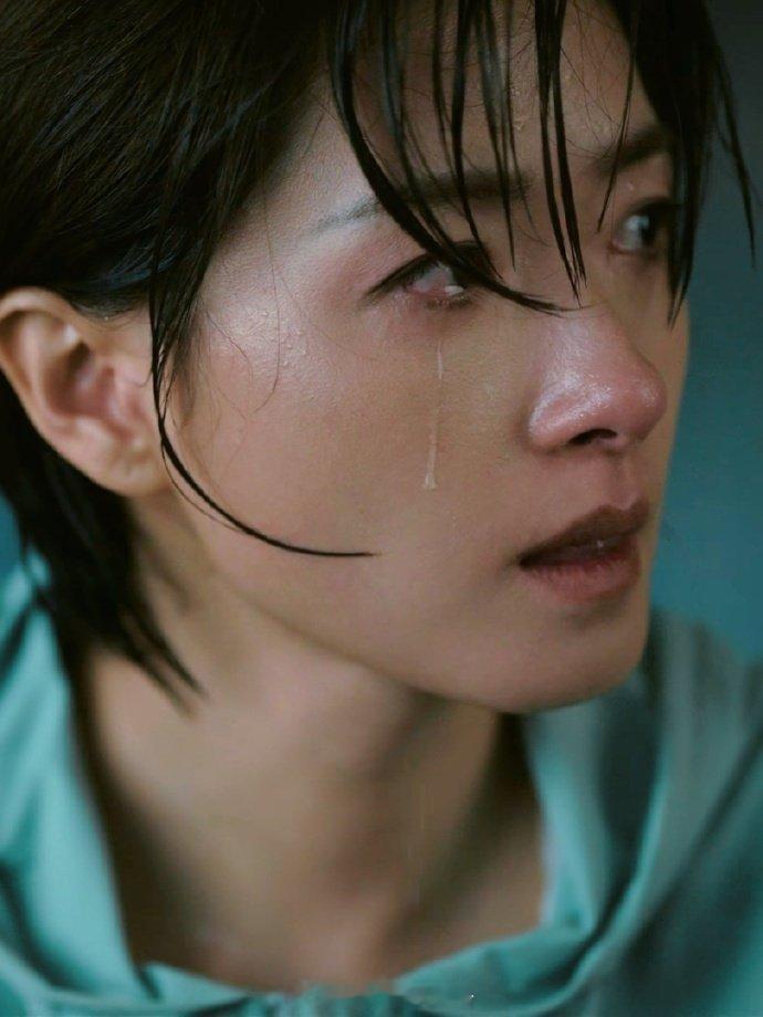 #万茜情绪戏# 万茜塑造的众多经典角色深入人心，演技超级细腻，每个角色都有血有肉