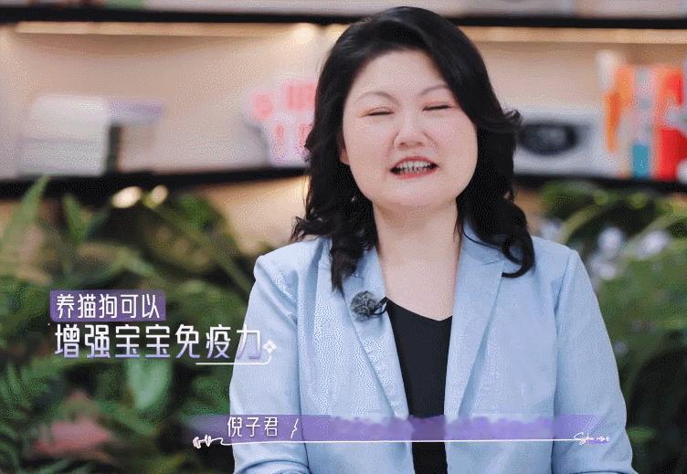李静怀孕后为了狗差点离家出走21天重养自己看完节目里李静怀孕之后，因为家里人想要