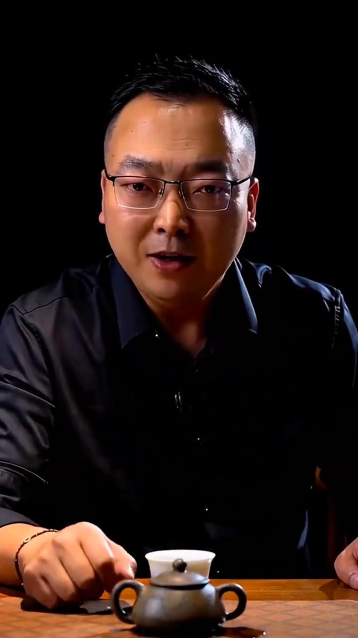 心藏歹念，祸近身。
你做梦都想不到，你身边最坏、最无耻的小人再也不会来找你麻烦了