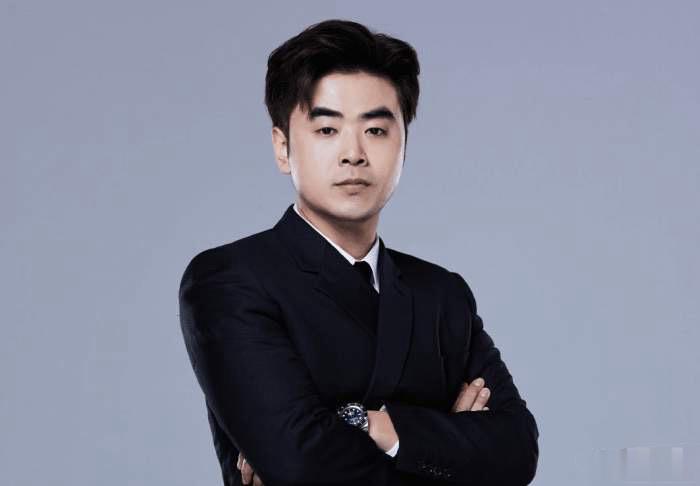 朱开采访谈娅运会：换了ELK和xun后，我们面对韩国处于下风#英雄联盟# 朱开接