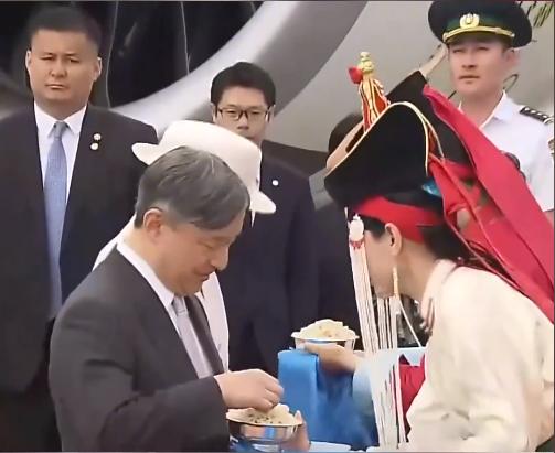 蒙古国终于付出代价，公然邀请日本天皇祭拜关东军、挑战中国底线后，结果被中国一招反