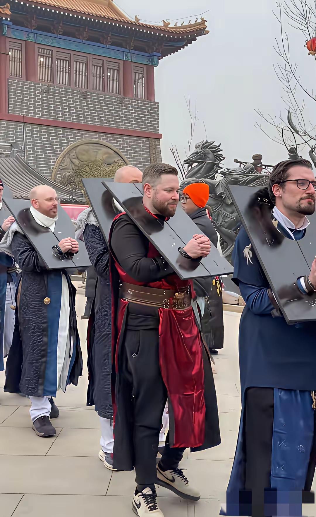 不同的文化造就不同的认知，不管这个东西是什么，对于人家没见过，没用过的人来说，就