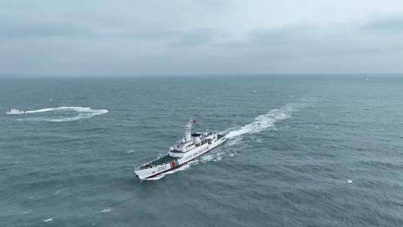 德国之声中文网报道：“在菲律宾向联合国提交海图、划设领海基线后，中国方面8月1日