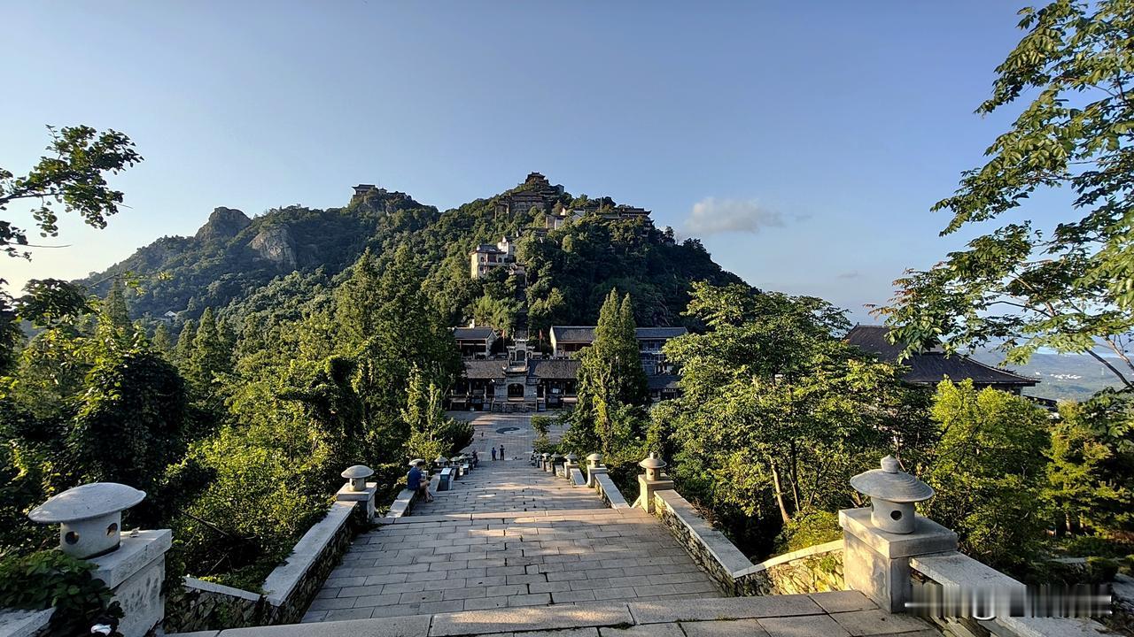 分享一张你拍过的山荆楚名山木兰山