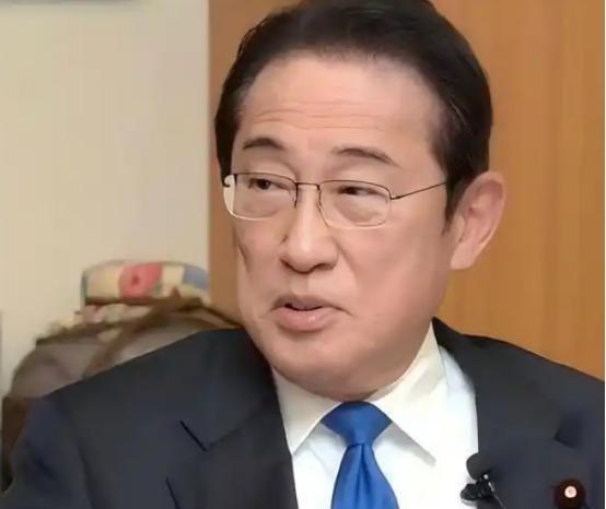 日本苦心经营的第一岛链封锁，被解放军包头舰的一次过航彻底戳破。4月19日，包头舰