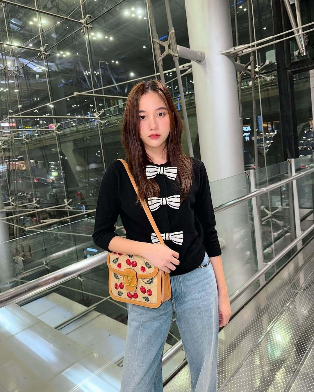 Freen × VALENTINO F/W 2025.品牌代言人Freen身着品