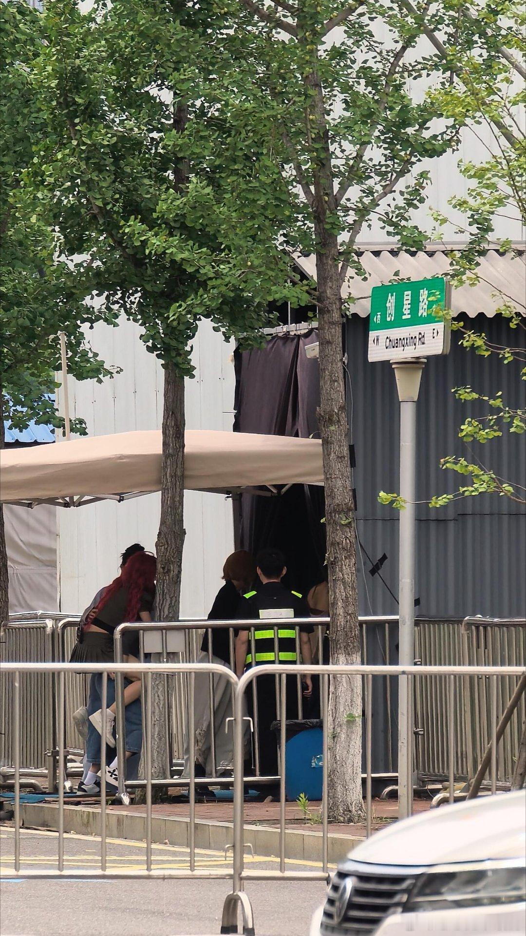 乘风破浪的姐姐曾沛慈组0621上班这不知道怎么了就跳上去了曾沛慈‖乘风破浪的姐姐