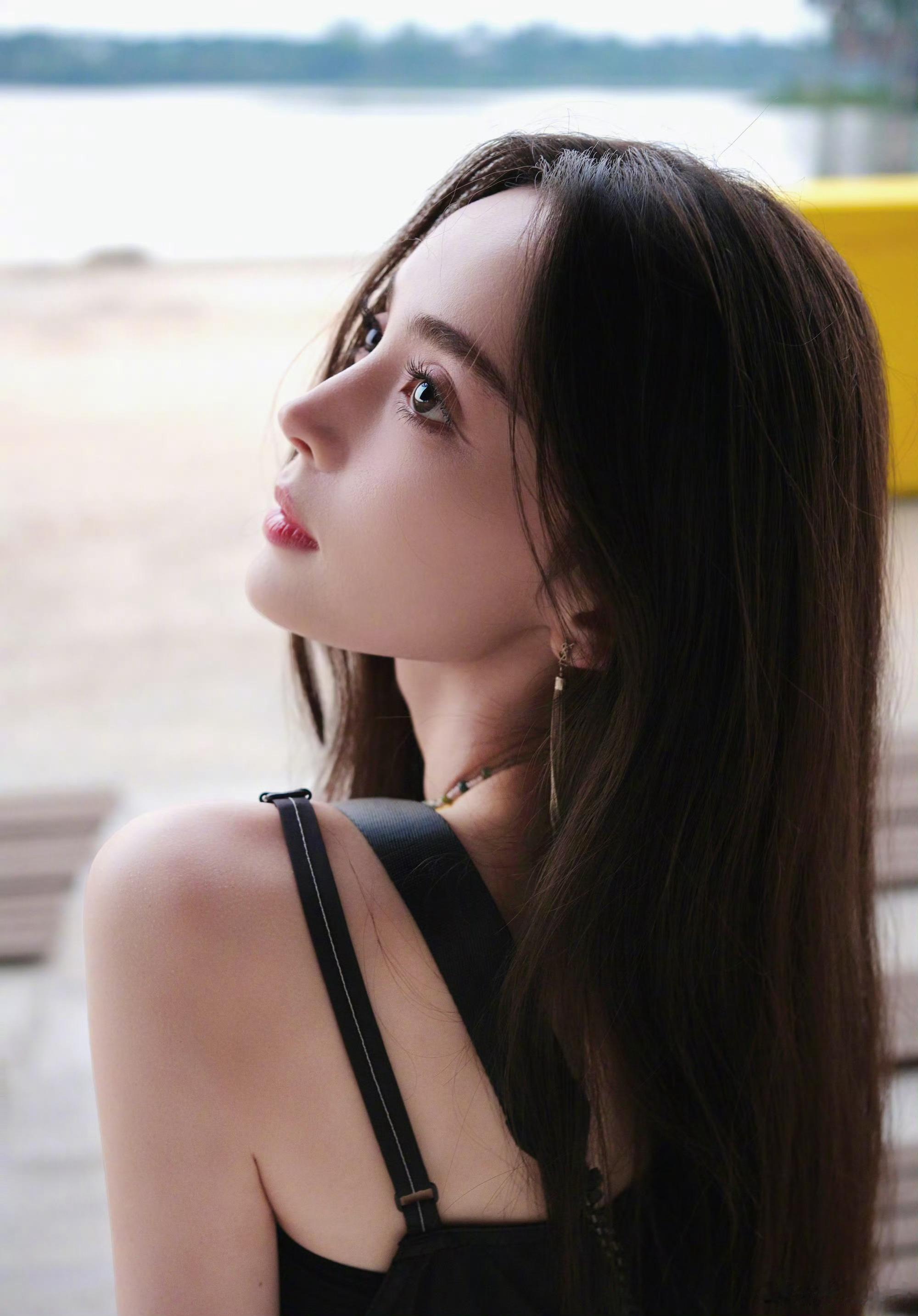 #丞磊把娜扎拍得好美#丞磊真的好会拍娜扎的表现力也无敌！俊男给靓女拍照 爱看多来