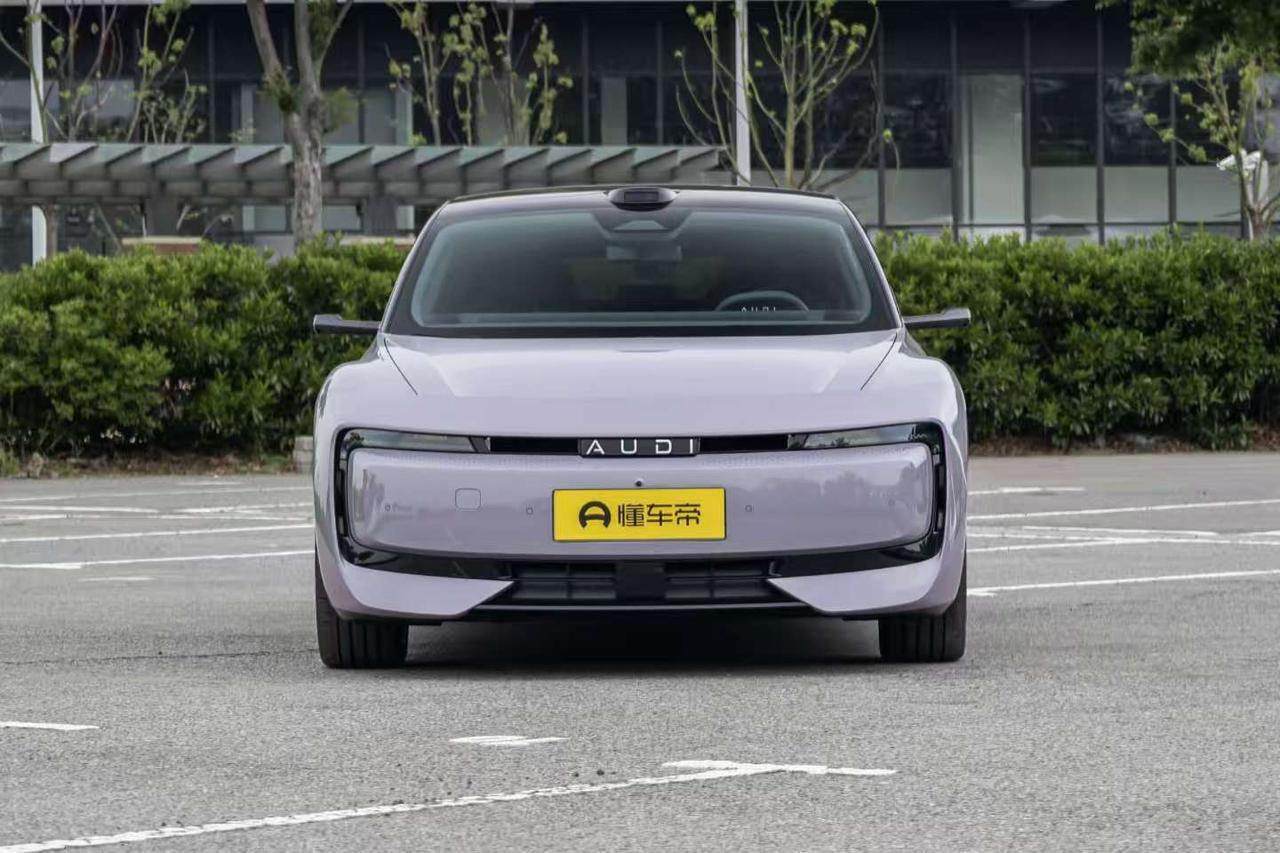 奥迪E5 Sportback以突破性创想，在22.59-30.99万价格带，筑起