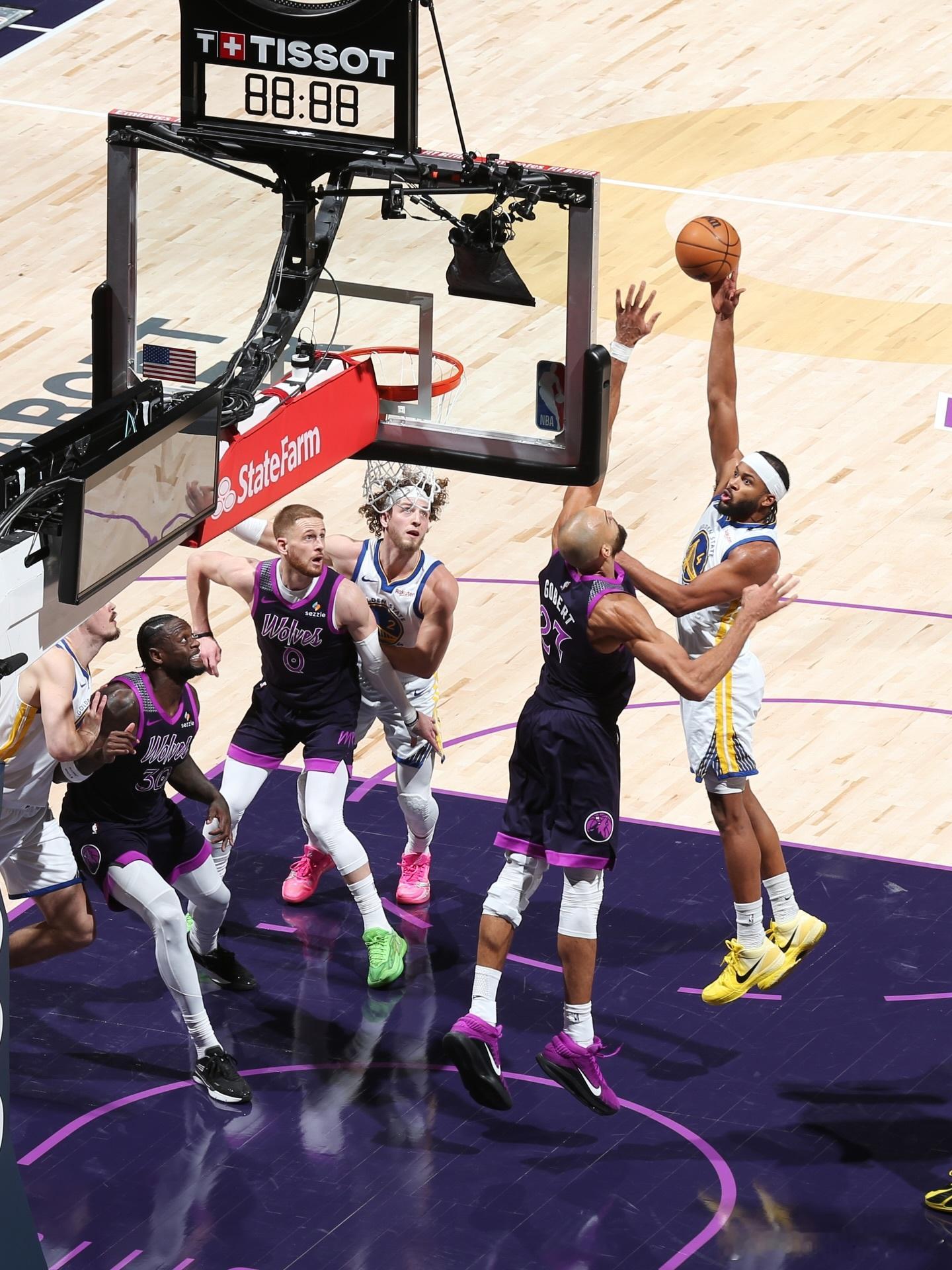 the guys last night 47/82吉米巴特勒金州勇士nba