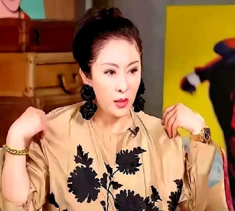 明星不收代言费，工厂连夜赶工16小时出货，48小时卖爆1.2万件——这不是营销，