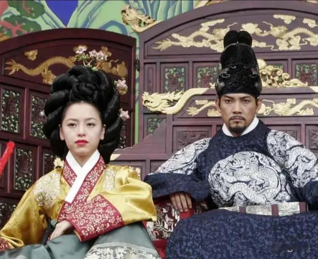 中宗反正后，李朝惴惴不安，因为被他们废黜的燕山君毕竟是明朝册封的，擅废大明册封的