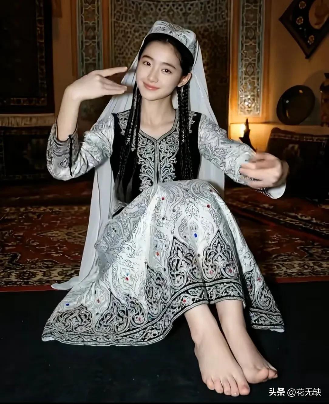 到了新疆才发现这边的维族女孩真的很漂亮。