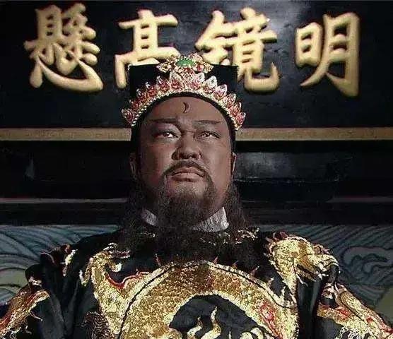 包公以刚正不阿铸就“青天”传奇，他敢弹劾权贵、严惩皇亲，不惧触怒龙颜，以“日断阳