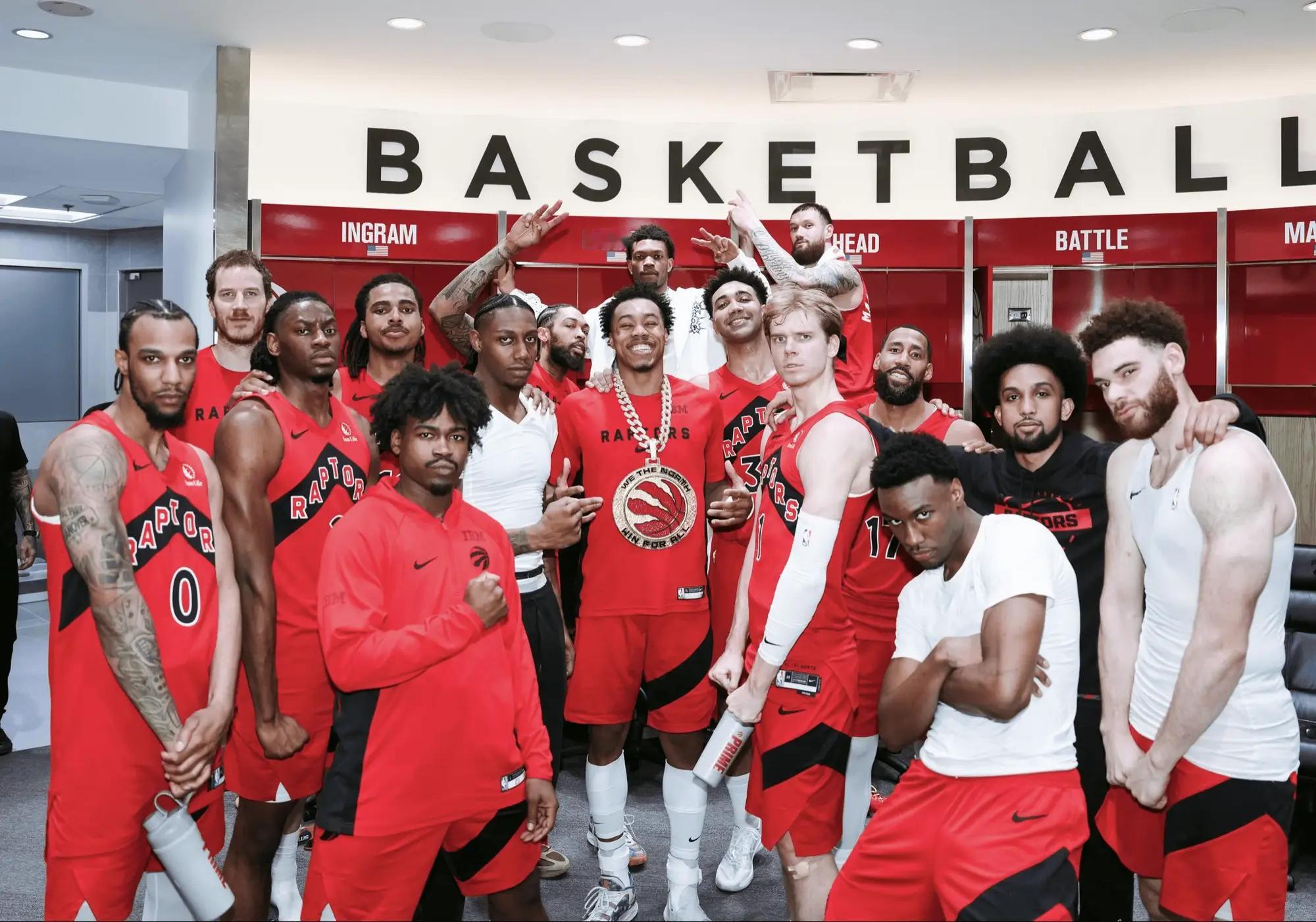 季后赛首轮骑士VS猛龙，评论区猜猜比分战绩回顾：猛龙本赛季常规赛3胜0负横扫骑士