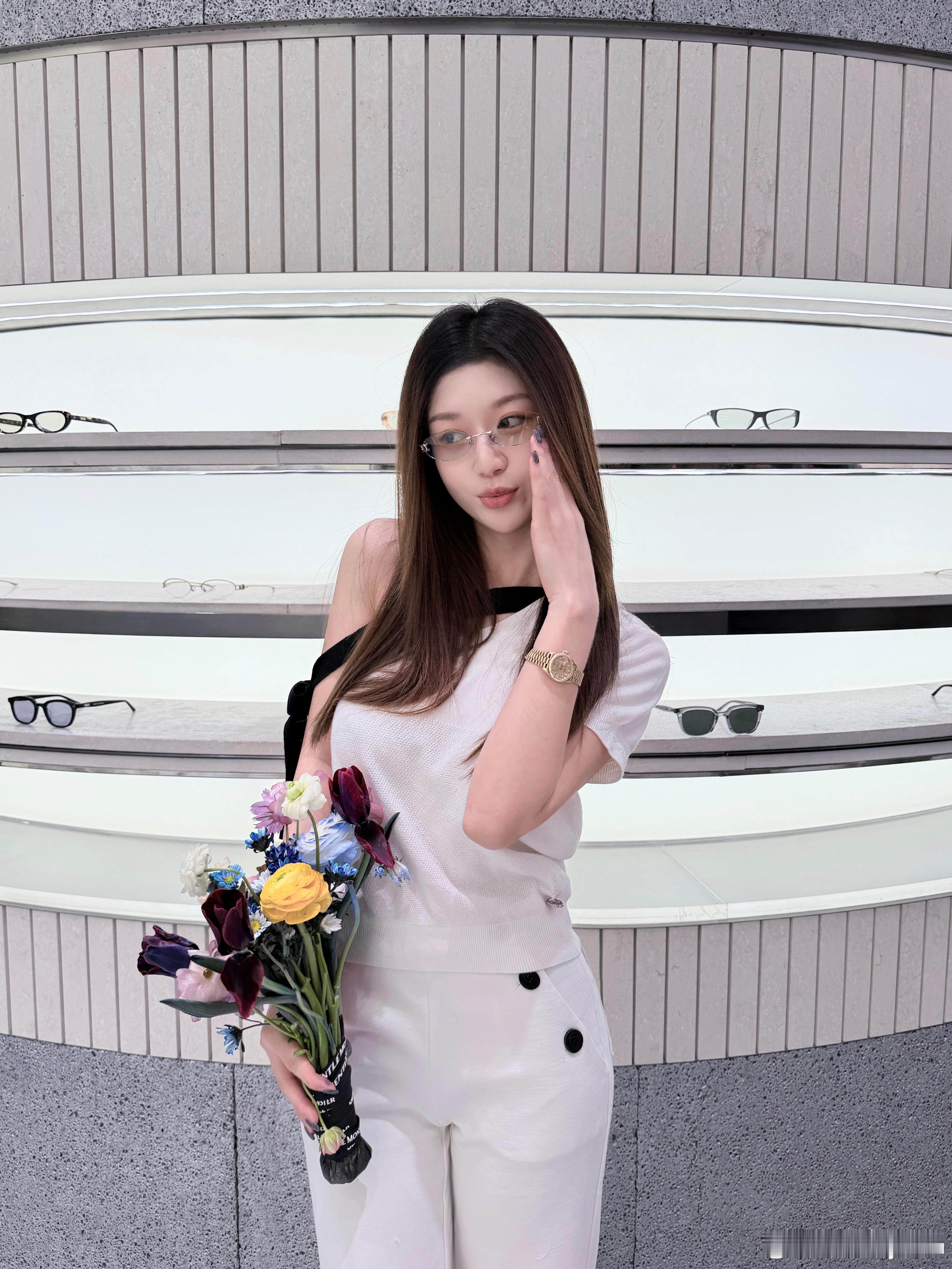 又一波新品~💐   新年审美提前预知了🧐 