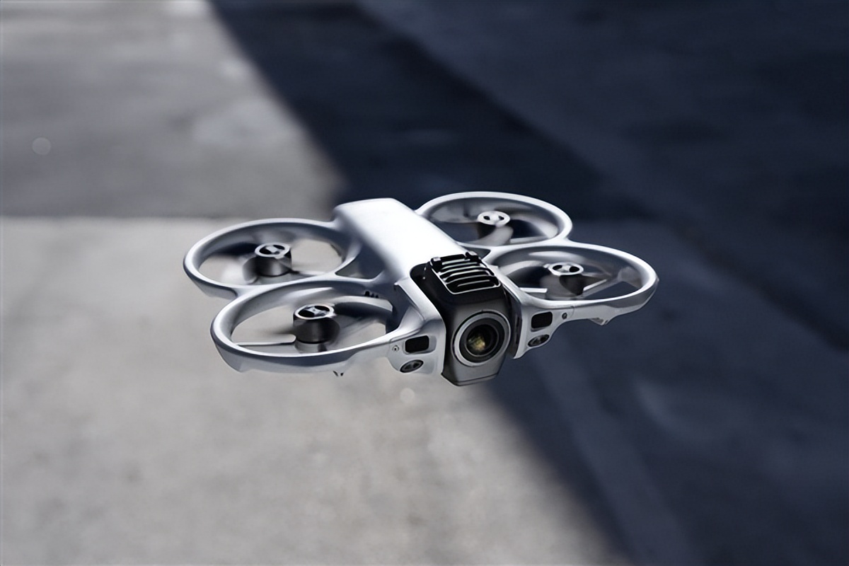 大疆首款全景無人機DJI Avata 360發布：8K畫質 2788元起