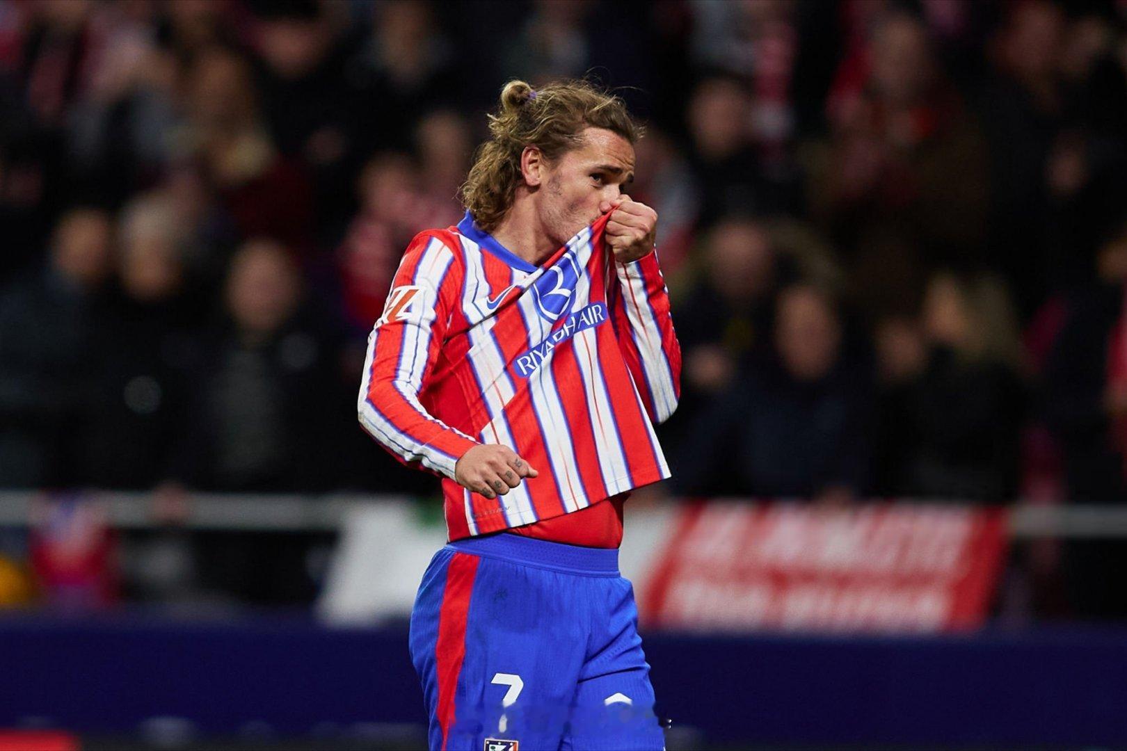 奥兰多城希望可以签下格里兹曼，现在已经在推进谈判。（罗马诺） 