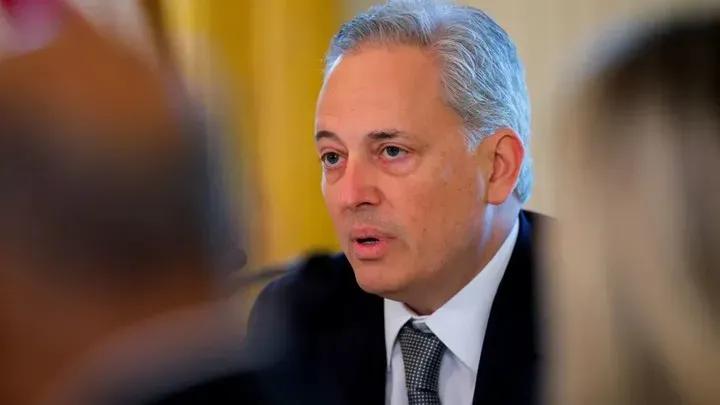 【绝非空穴来风】
当地时间3月14日，美军首次对哈尔克岛发起猛烈空袭。据财经快讯