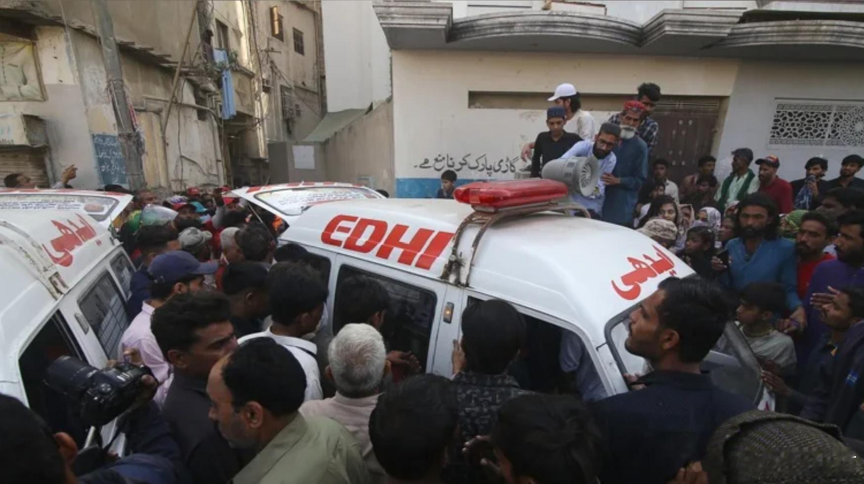 巴基斯坦卡拉奇发生燃气爆炸致楼房坍塌 至少13人遇难海外新鲜事ai热点共创计划 