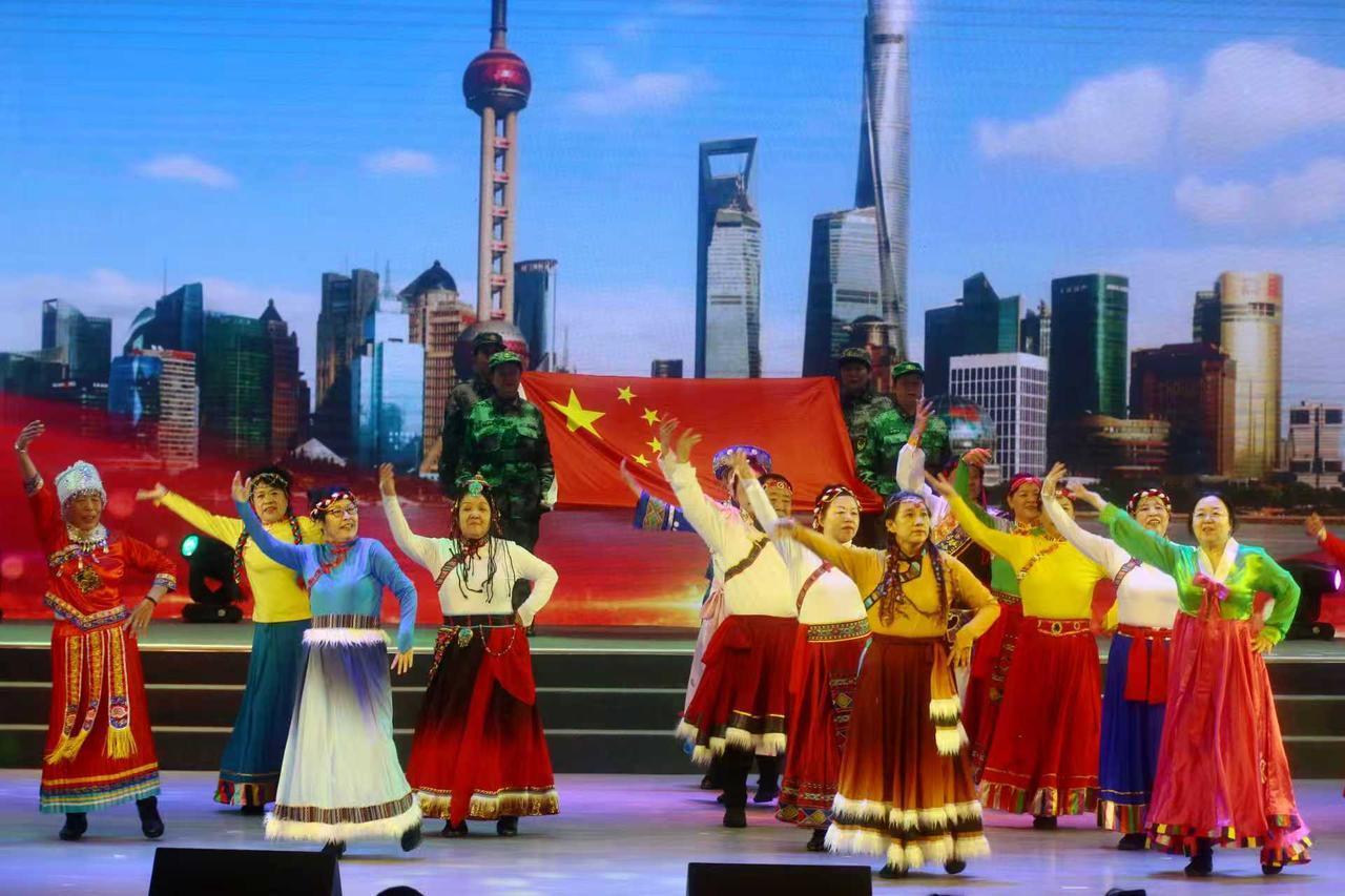 今天遇到我们一起工作的同事，她比我大三岁，选择延迟退休，身体挺好的，姐姐说家里孩