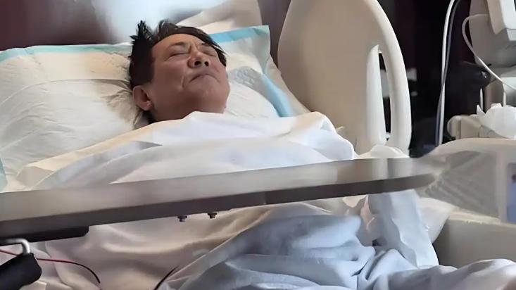 总之为了角色他们各有各的损伤，但这些物理伤害似乎经过岁月洗礼，目前已看不到痕迹，