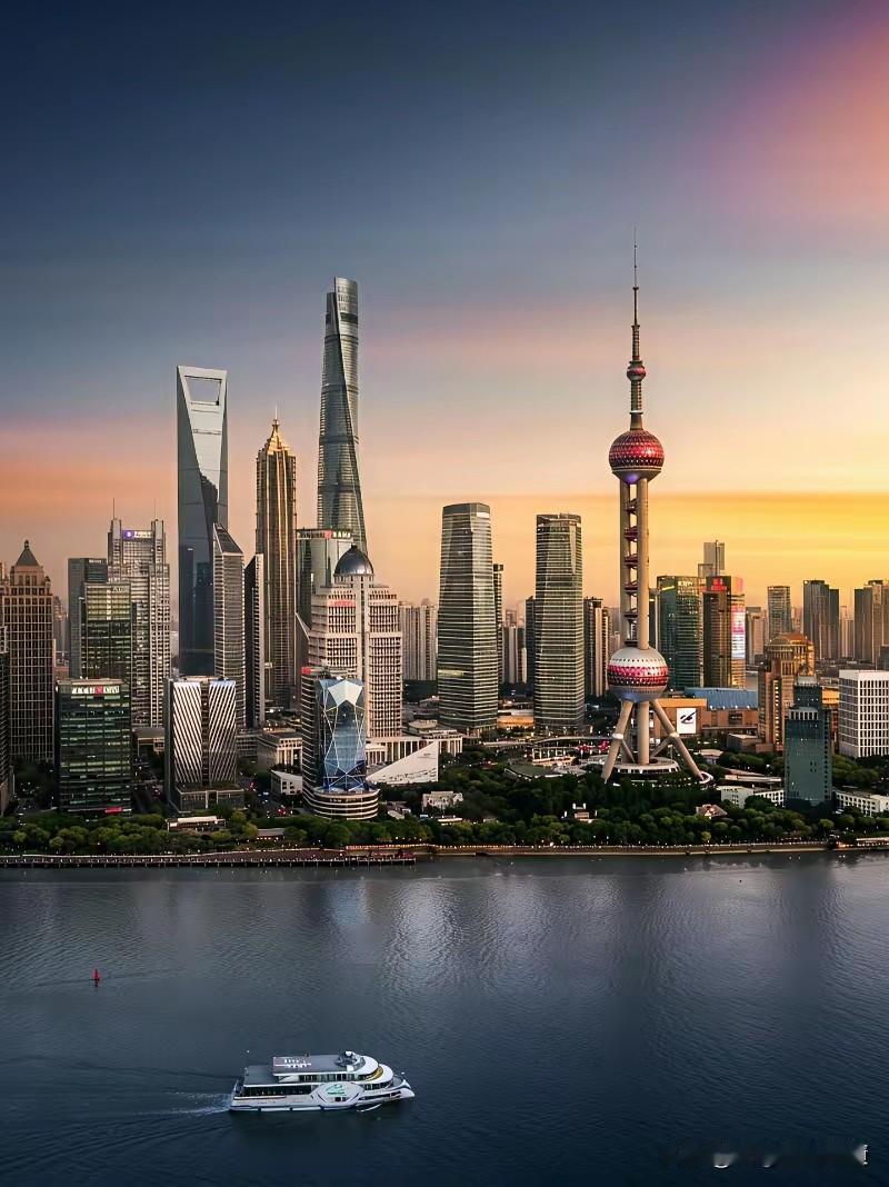 广州城际这波降价，来得像月底冲业绩的打工人——虽迟但到，至少真金白银让了利。
 