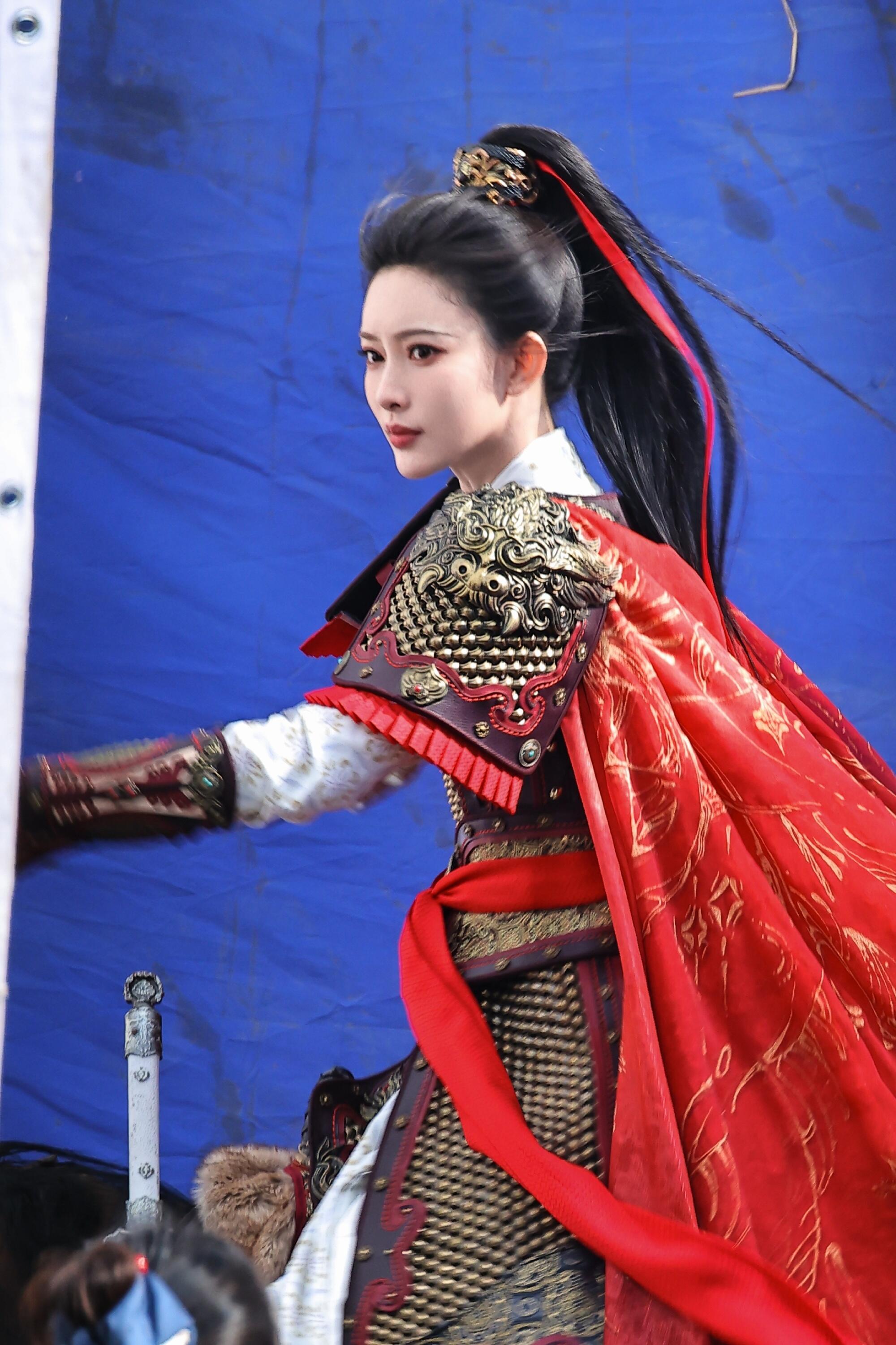 将门毒后编剧团队被扒缺乏古装经验花钱就能解决的问题算什么问题可以找专业的造型团队