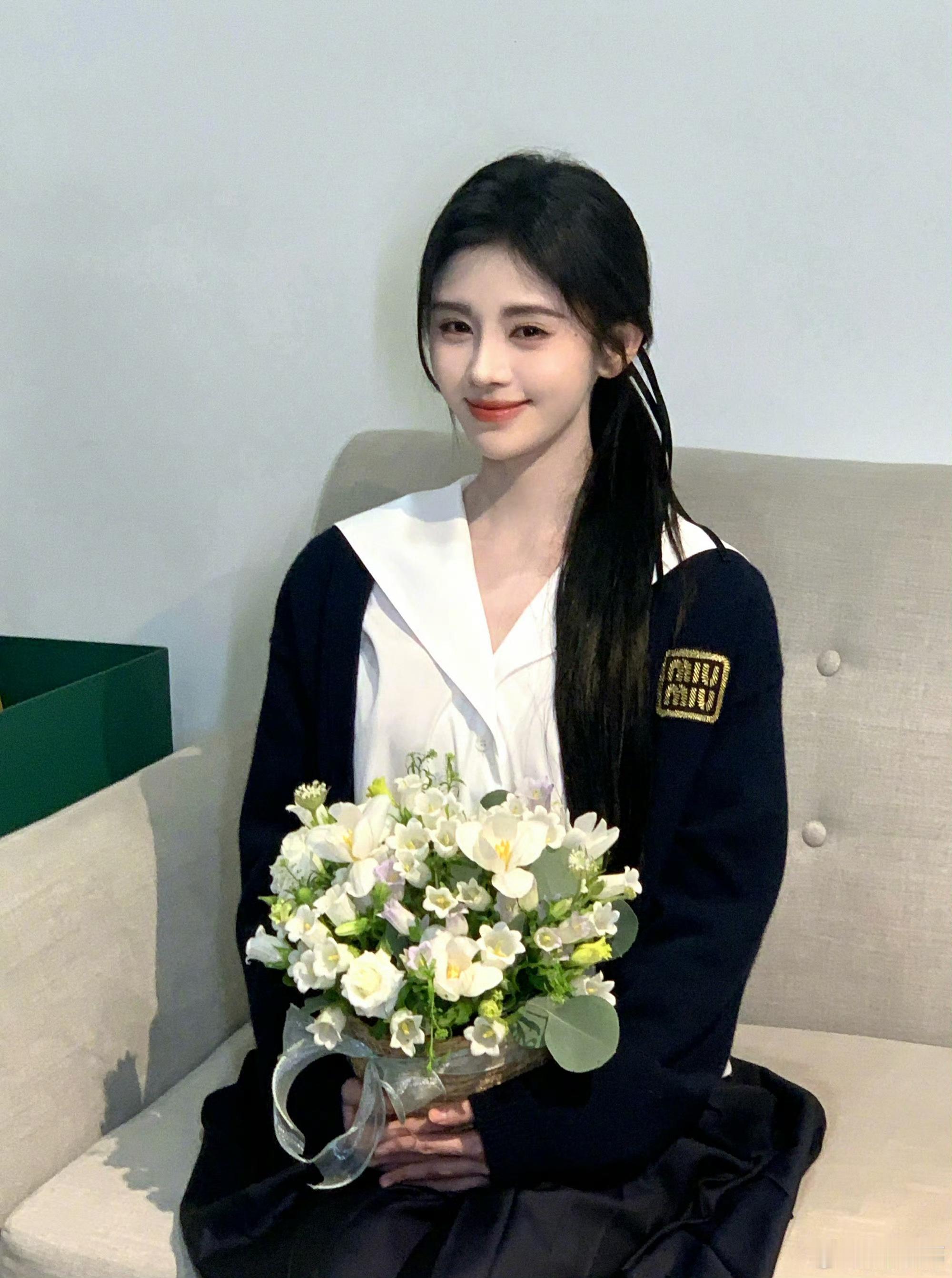 jjy鞠婧祎万花世界jjy鞠婧祎苏绿夏 这是第一次 爱一个人爱得如此慷慨又自私​