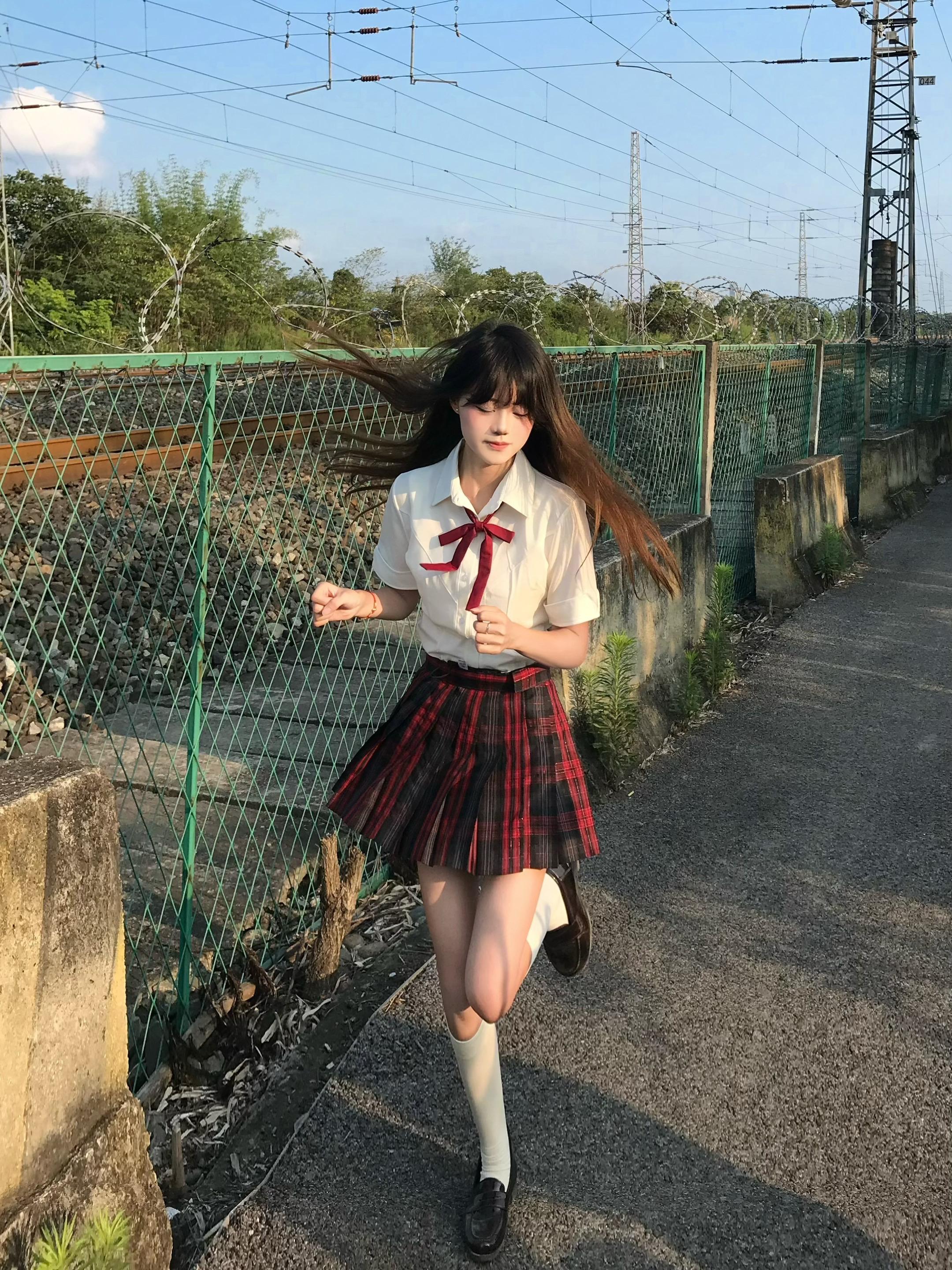 晴れ、雨、曇り、どちらがいいですか？きっとあなたがいる日がいいです。！