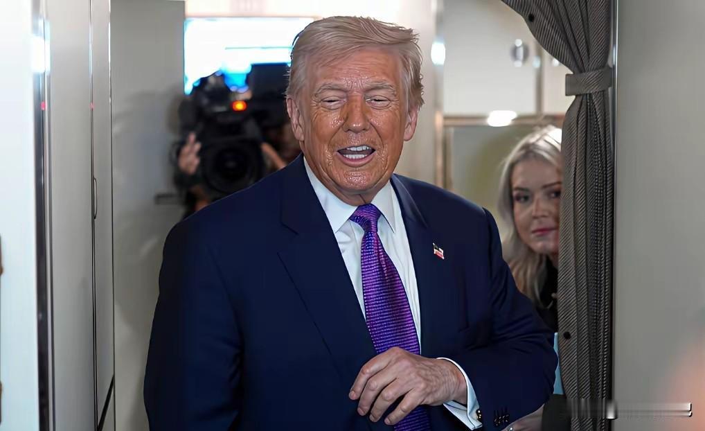 这确实有点蹊跷，既然美方已单方宣布，事关特朗普访华的确切时间，按说中国没有理由不