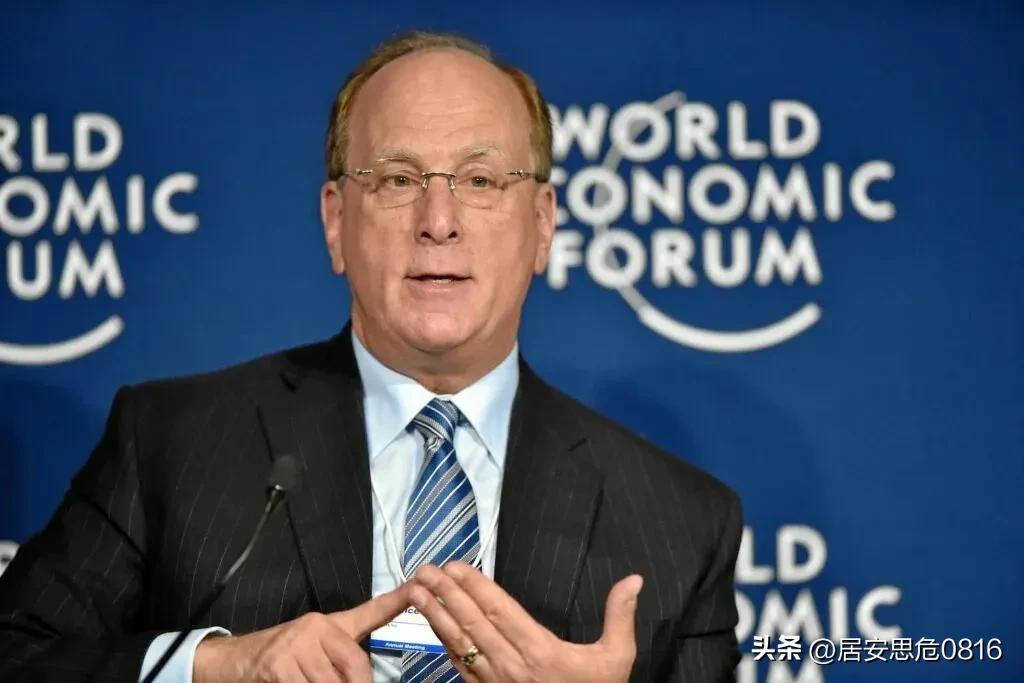 出大事了。
全球最大的资产管理公司贝莱德，刚刚阻止了投资者取回自己的钱。
是的，