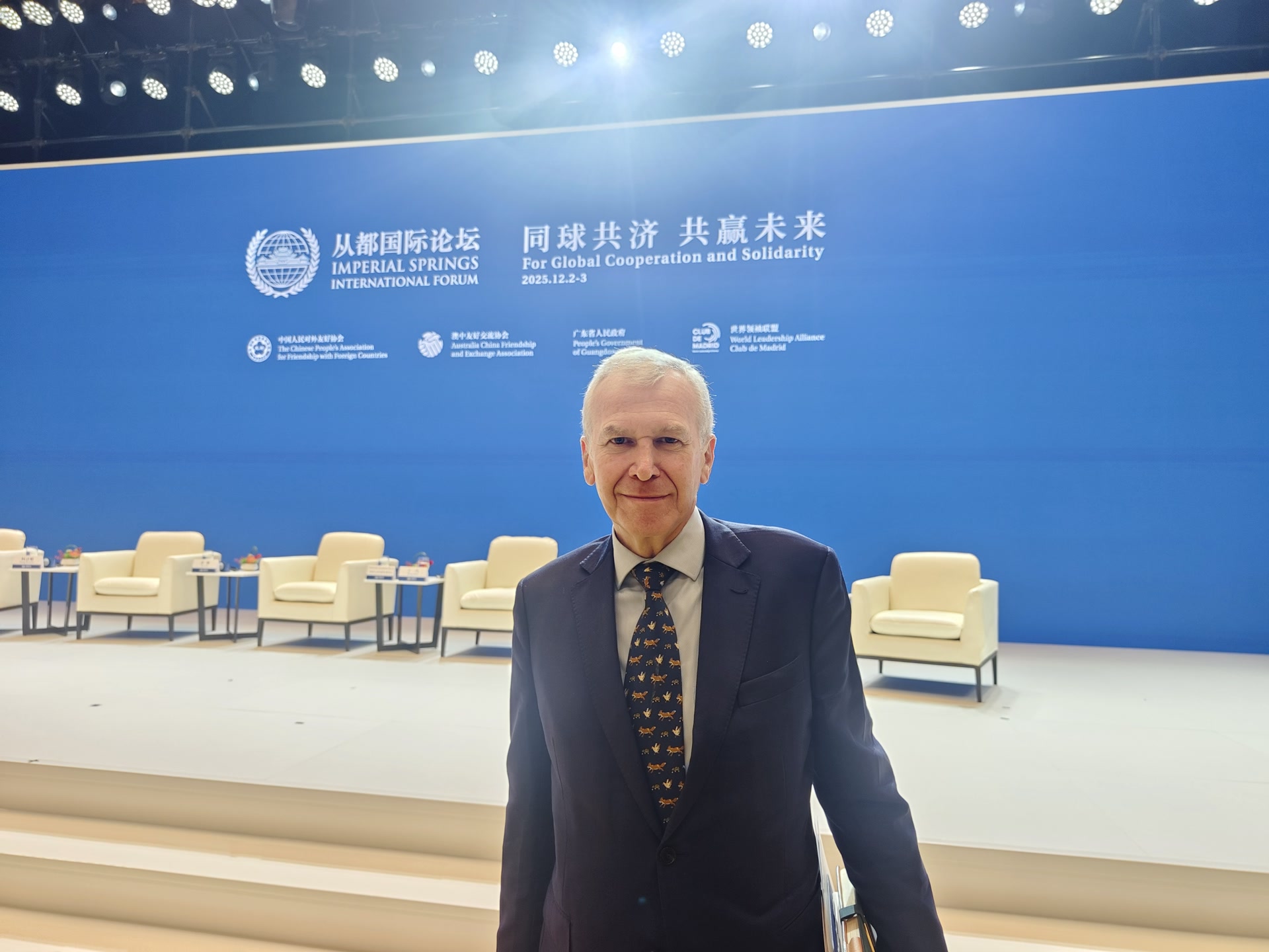 比利时前首相：高市强调“潜在威胁”换取国内支持不可取