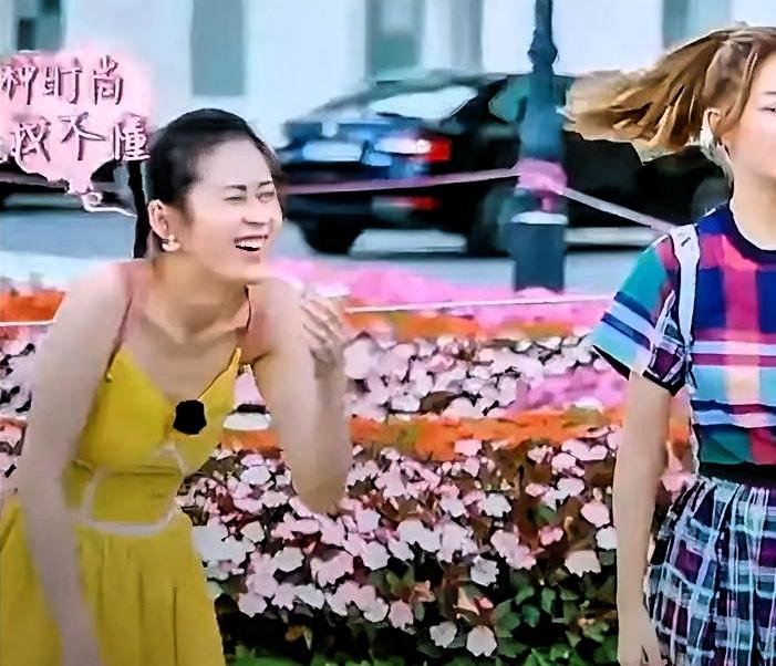《妻子的浪漫旅行》第一季是帮妻子逃跑，现在是把妻子摁住硬秀。

谁还记得这档综艺
