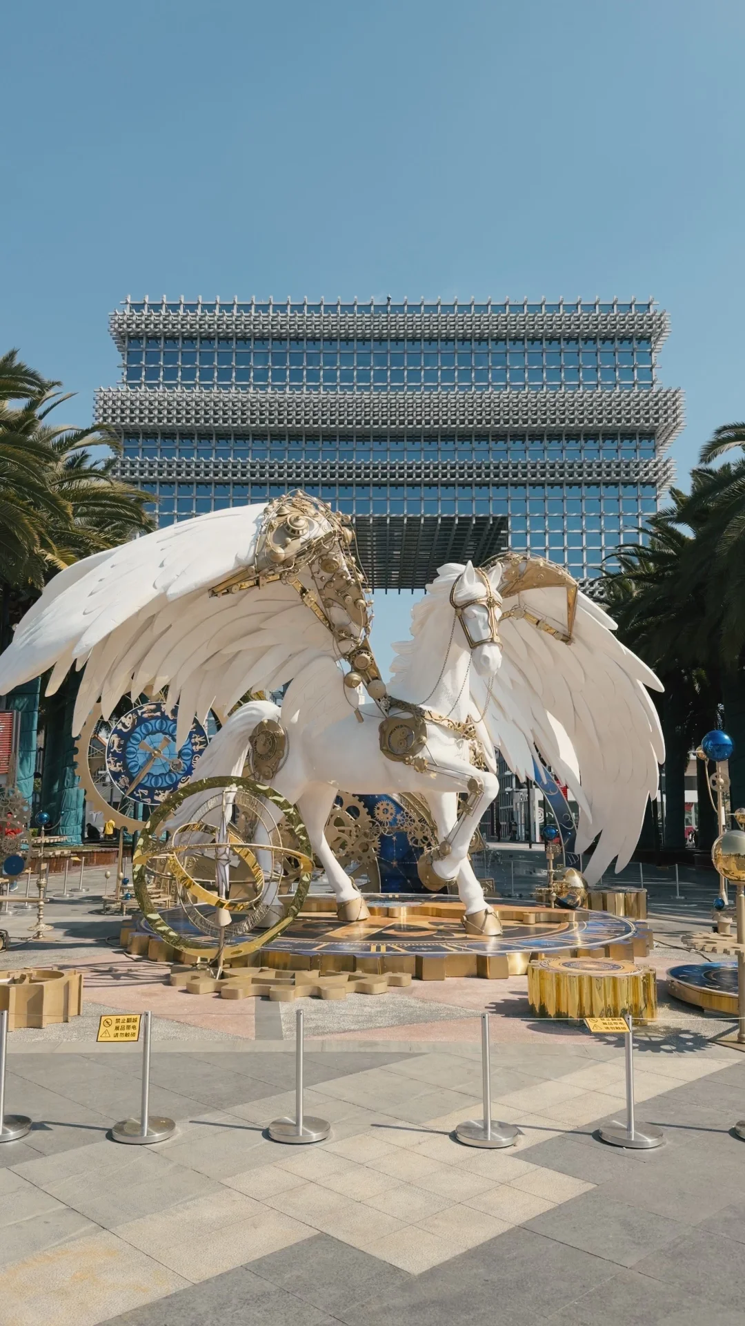 昆明惊现“机甲马❗️太绝了‼️